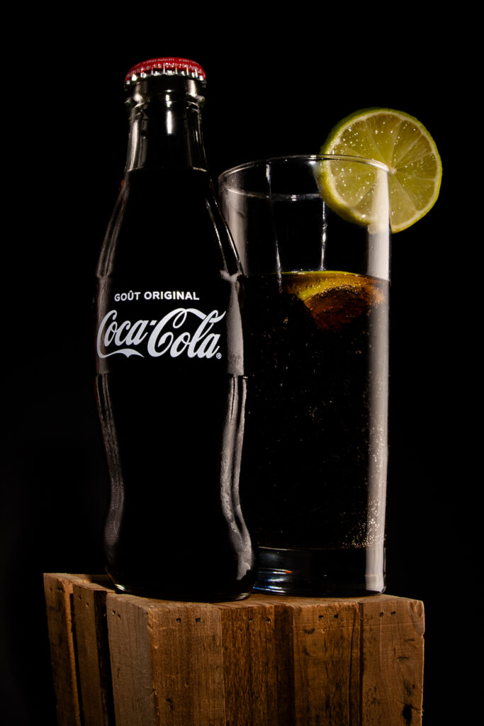 Photographie de produit boisson mise en scène
