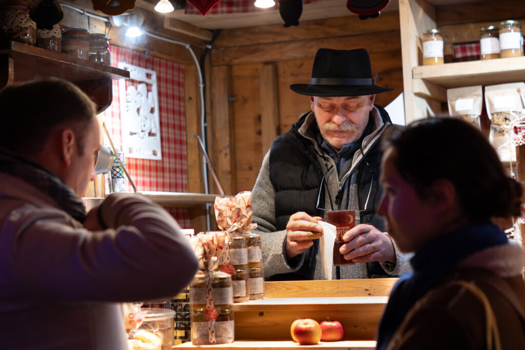 Marché de noel Reportage événementiel Strasbourg commerçant artisanat agriculteur petits producteur locaux